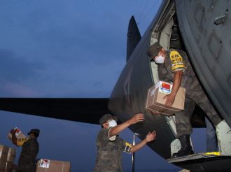 Sheinbaum ofrece puente aéreo a Cuba ante crisis energética