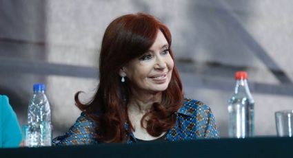 Cristina Fernández hace señal obscena previo a la asunción de Milei