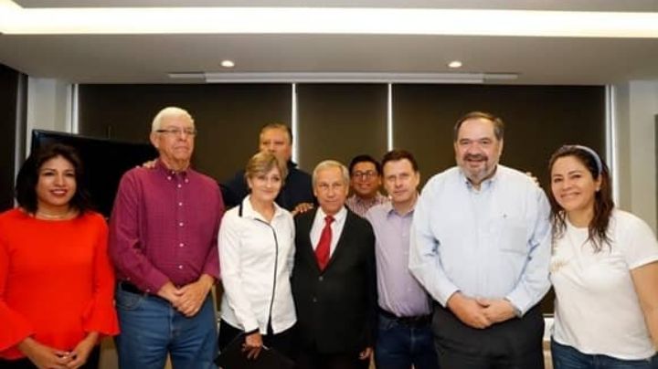 Cárdenas reconoce el triunfo de Barbosa como gobernador