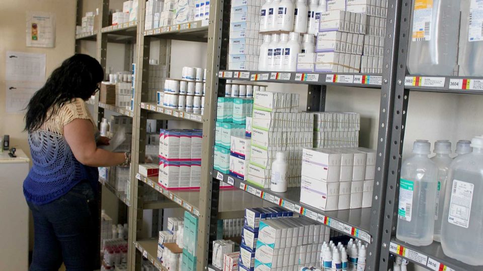 Gobierno cambia esquema de distribución de medicamentos: Farmacéuticas aplauden