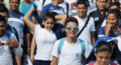 ¿Cuántos alumnos ingresarán a la UV en el periodo escolar 2023-2024?