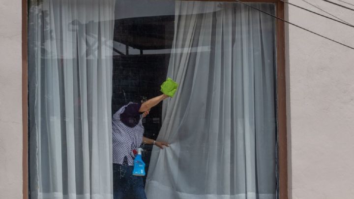 “Un día de trabajo es un día libre”; madre sola tiene cinco empleos para mantener a su hija