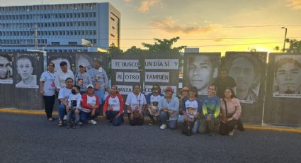 Con mural de rostros, exigen buscar a desaparecidos en Veracruz