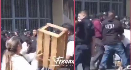 VIDEO: Se dan hasta con el guacal en pelea campal afuera de panteón en Ecatepec