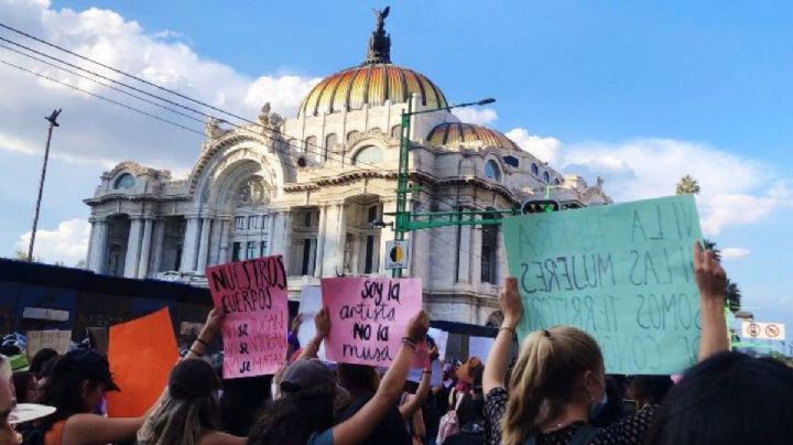 Marcha del 25N: Mujeres alzan la voz por múltiples violencias; “aquí estamos todas”