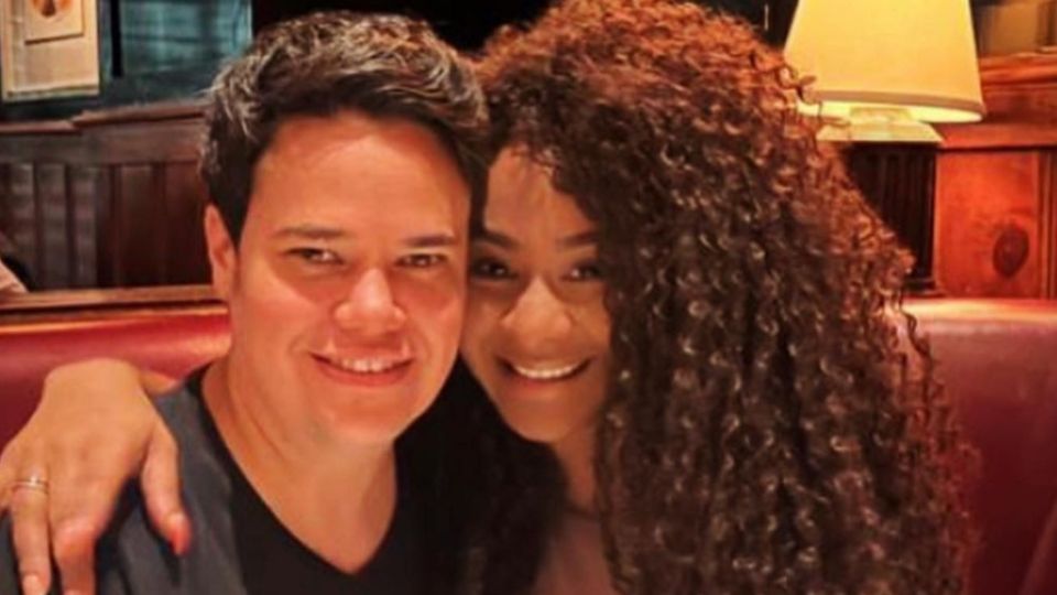 La cantante compartió en sus redes un par de fotos de su boda en San Miguel de Allende.