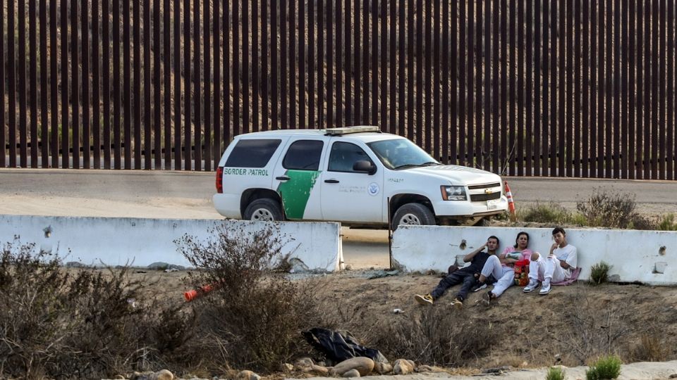 Migrantes arriesgan la vida en la frontera de México y EU