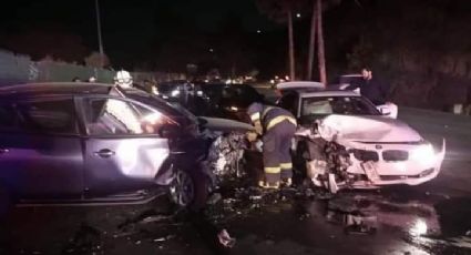 Se registra fuerte accidente vehicular frente a la Presa Madín; obstruye la vialidad