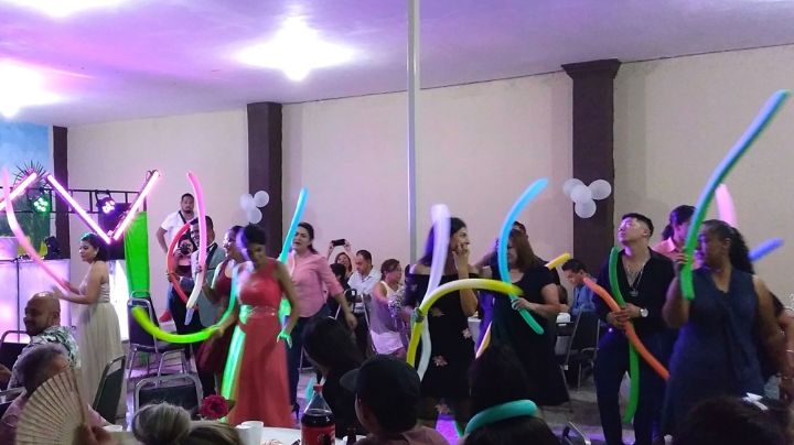 ¿Hielos tóxicos? 200 invitados a una boda resultan intoxicados