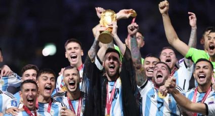 VIDEO: Jugadores de Argentina desprecian el regalo de un mexicano durante el festejo