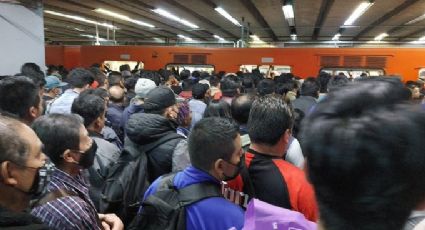 Saturacion en la linea 9 del Metro, causa caos y tiempos de espera de hasta 40 minutos