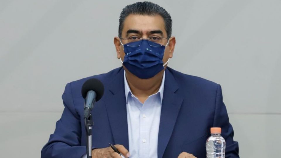 El gobernador de Puebla, Sergio Salomón Céspedes Peregrina