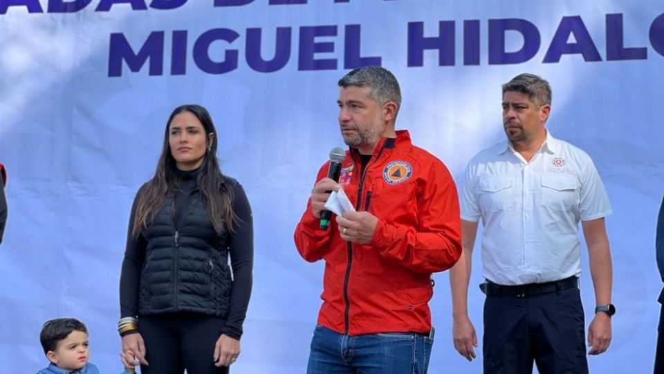 Más de 300 voluntarios y voluntarias recibirán adiestramiento en instalación de refugios temporales, para mascotas, centro de acopio, clasificación de víveres, primeros auxilios, evacuación y repliegue, mochila de emergencia, plan familiar y uso de extintores