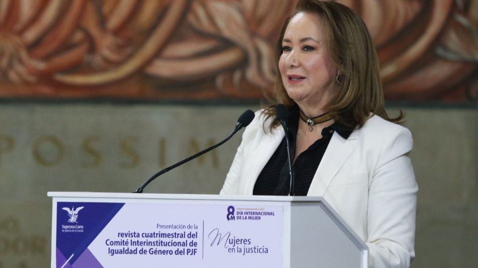 La ministra Yasmín Esquivel