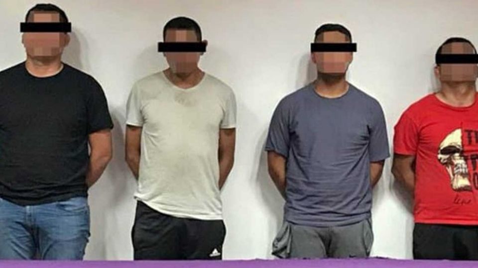 La Procuraduría General de Justicia de Tlaxcala informó que agentes de la Policía de Investigación liberaron a una familia secuestrada por cuatro militares en activo