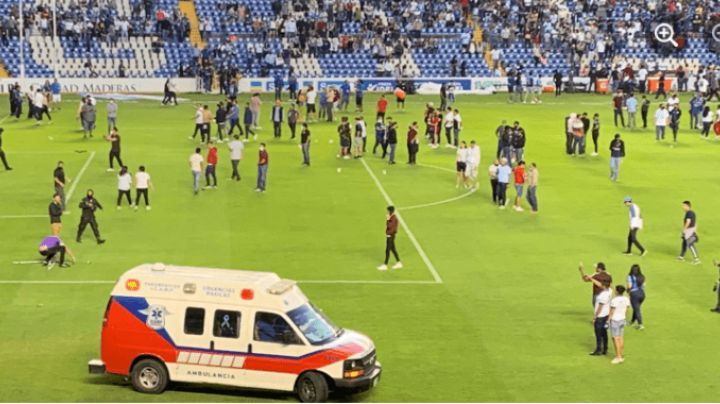 Diego Sinhue pide revisar seguridad en estadios tras trifulca en Querétaro