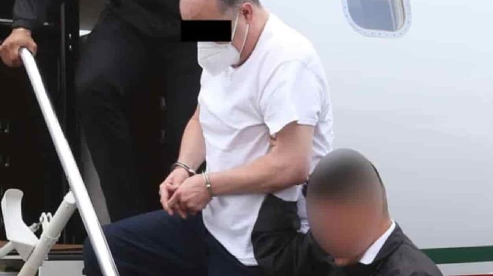 César Duarte viaja a CDMX bajo custodia y con brazalete electrónico para comparecer ante la FGR