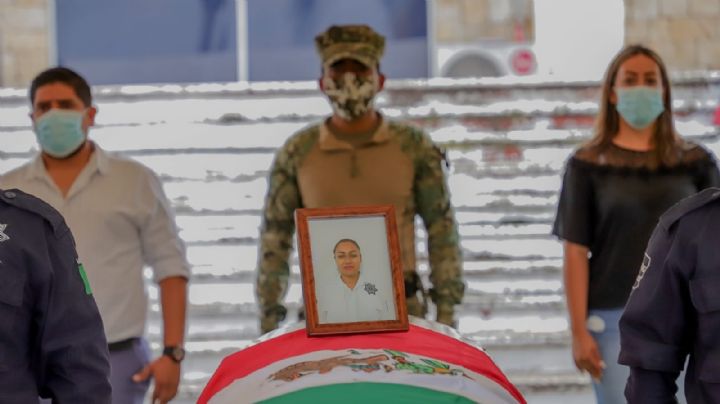 Dan último adiós a policía asesinada a balazos en Córdoba