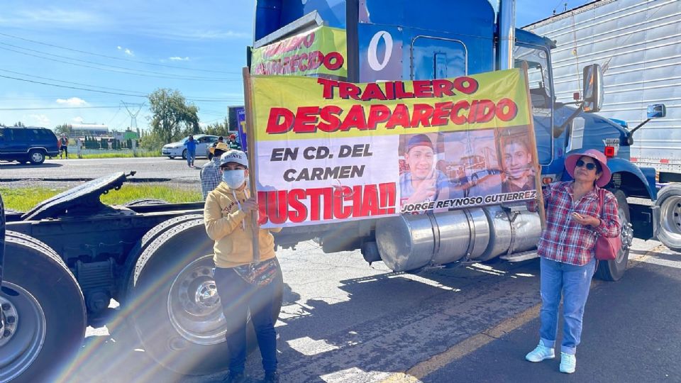 Los camioneros denuncian que al menos dos de sus compañeros han desaparecido en los últimos días.