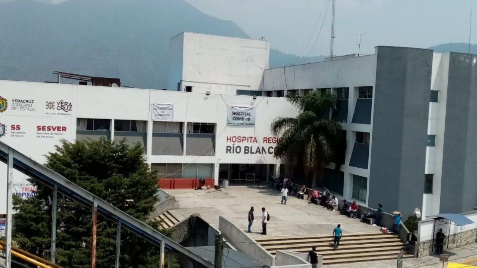 Usuarios y personal lamentaron la falta de elevadores.