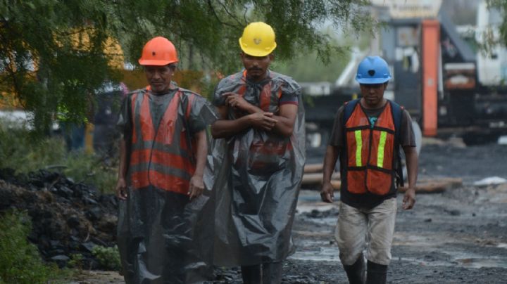 Rechazan que CFE rescate a mineros en El Pinabete; AMLO anuncia plan de 11 meses