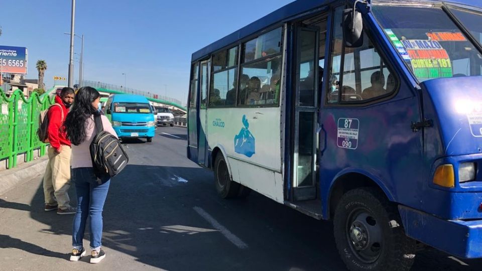 El robo con violencia en la autopista México-Puebla es cada vez más frecuente, según reportan transportistas y usuarios