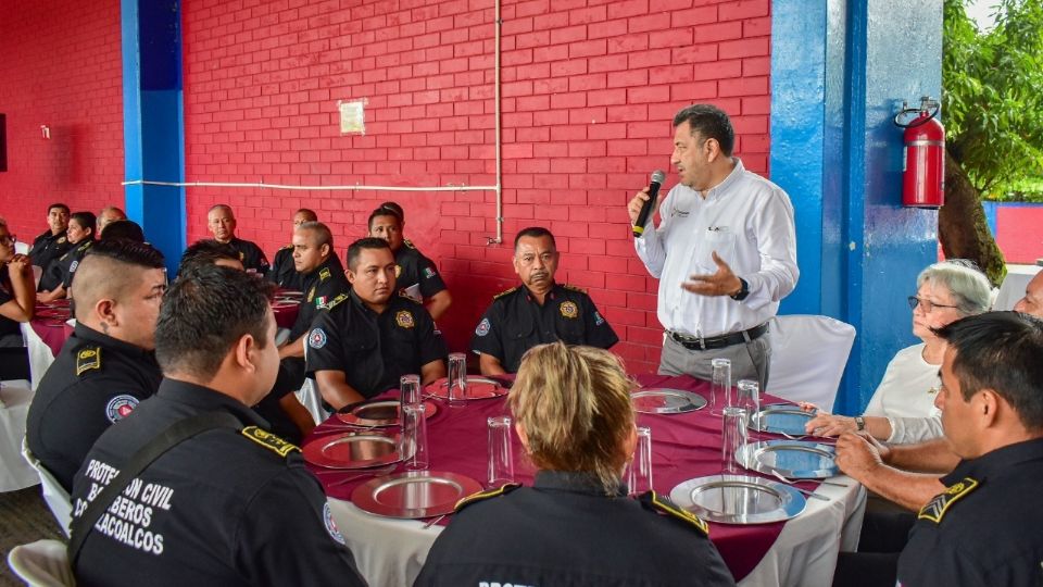 En la celebración del Día del Bombero.