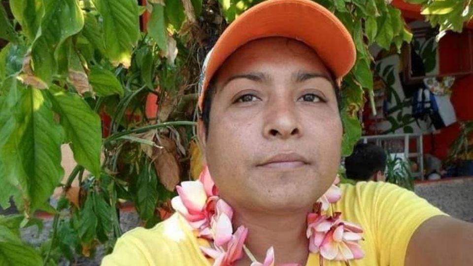 Originario de San Pedro Huilotepec, “Marimar” se desempeñaba como profesor en Salina Cruz; fue hallado sin vida el sábado en un camino de terracería