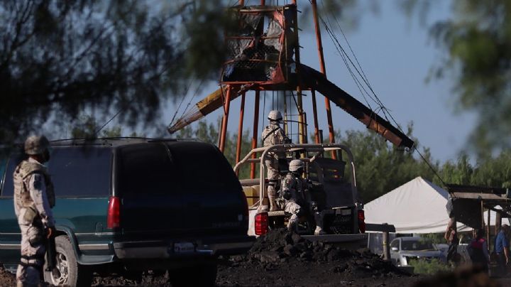 Suman 10 mineros atrapados y 5 heridos tras derrumbe en mina de Coahuila