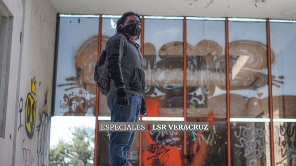 Herrera Vlogs, es un explorador urbano que se adentró en los túneles secretos de Xalapa.