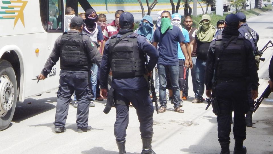 La comisión presidencial que investiga el caso, a cargo del subsecretario Alejandro Encinas, ha señalado al ex alcalde de Iguala como uno de los máximos responsables de la matanza y por lo que, han conseguido se le giren nuevas órdenes de aprehensión por delincuencia organizada.