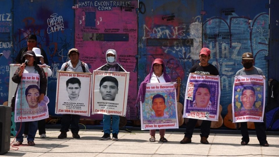 Al cumplirse ocho años de la desaparición forzada de 43 estudiantes de la normal de Ayotzinapa, el país se convulsionó ante nuevas revelaciones del gobierno federal y de los protagonistas del caso