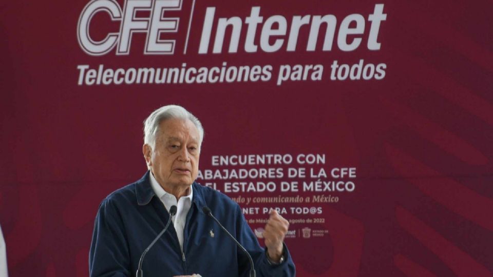 En 2019 el director general de CFE Manuel Bartlett denunció públicamente que de 2015 a 2018 la CFE pagó 62 mil millones de pesos a varios firmas contratistas, entre ellas Carso Energy