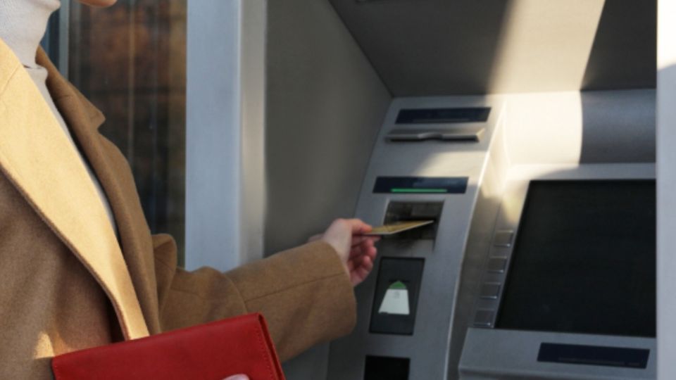 Los seis bancos disponen de más de 9 mil cajeros automáticos en todo el país.