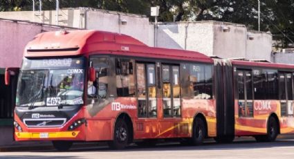 Accidente en Metrobús Línea 1 frente a Ciudad Universitaria deja 10 lesionados