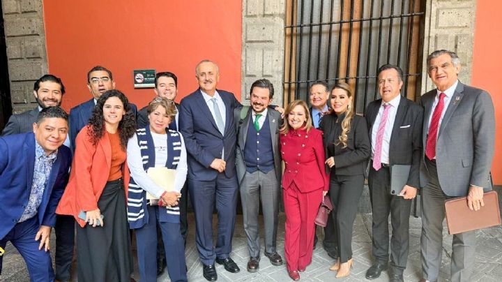 Programas sociales y censo de desaparecidos, tema de reunión de AMLO con gobernadores 4T