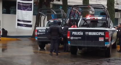 Denuncian abuso policial en Naucalpan, autoridades afirman que el joven violento a los policías