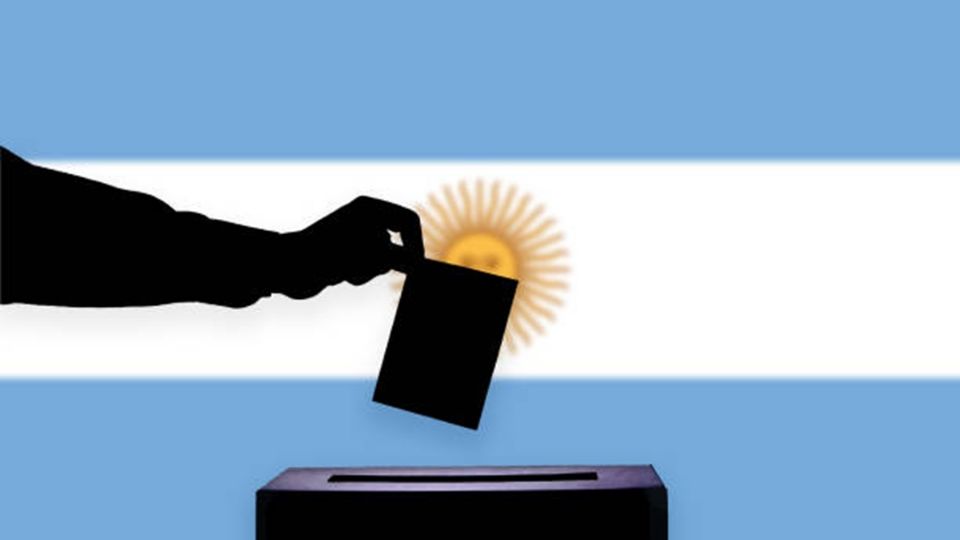 “El lunes vamos a tener un gobierno espantoso”, periodista argentino sobre elecciones del domingo