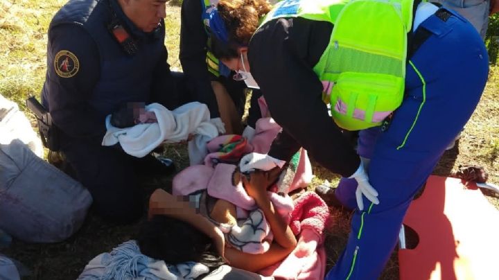 Así fue el nacimiento de una bebé en canal de Xochimilco
