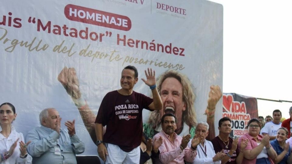 Cambian nombre a estadio de Poza Rica en honor al 'Matador” Hernández 