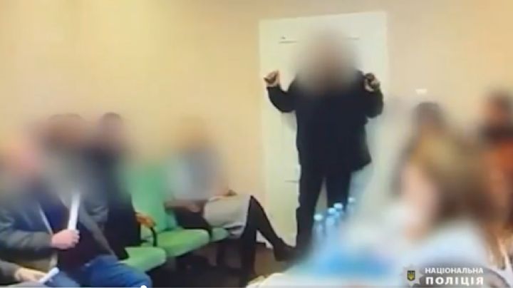 Ucrania: concejal detona granadas; hay 26 heridos | VIDEO