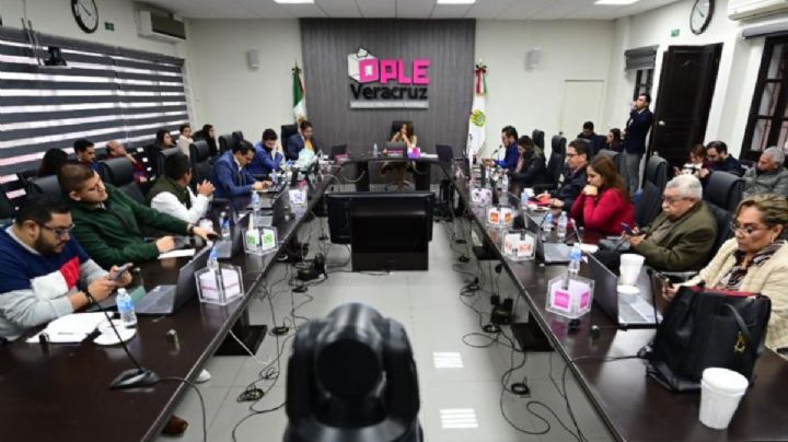 OPLE Veracruz aprueba lista de aspirantes de las 30 consejerías distritales