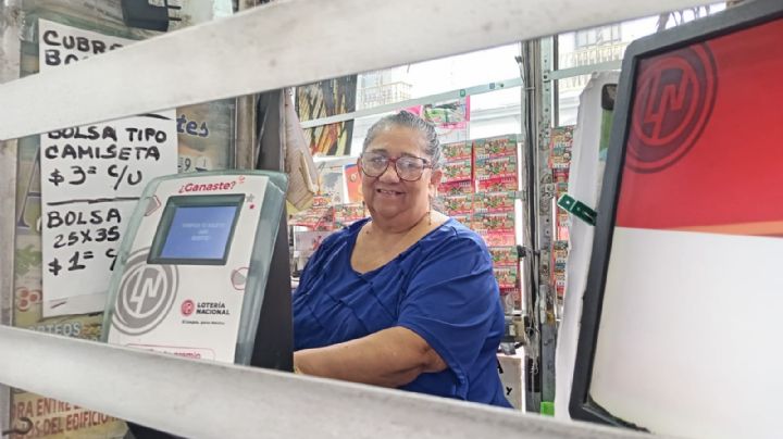 Matilde continúa con legado de Marco, vendedor de lotería en Veracruz