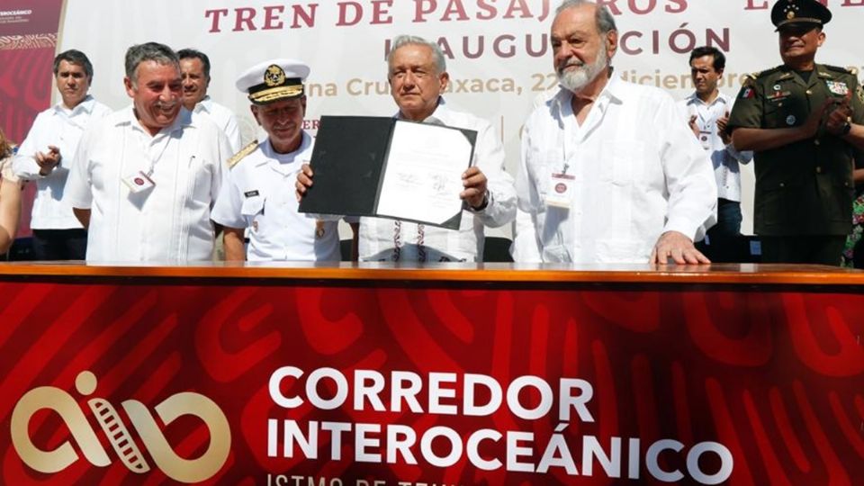 El presidente López Obrador encabezó la inauguración del tren Interoceánico.