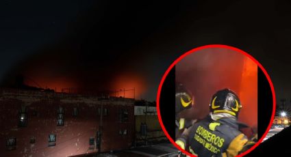Incendio en CDMX: Bomberos rescatan a trabajador en la Colonia Centro | VIDEO