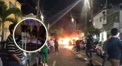 Por explosión de cohetes, se incendian dos autos en Veracruz