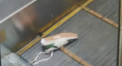 Metro CDMX: usuaria se amarra mal las agujetas de los tenis y descompone escalera eléctrica