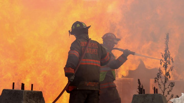 Incendio consume casa en Camerino Z. Mendoza
