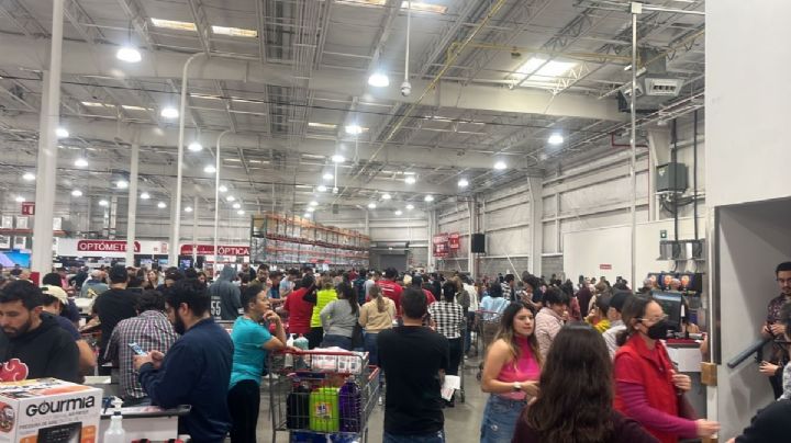 ¿Es legal la comisión por pago con tarjeta en Costco?