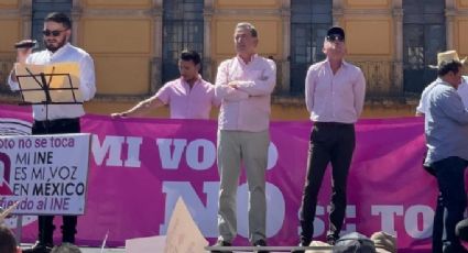 Hugo Villalobos  pide defender la democracia